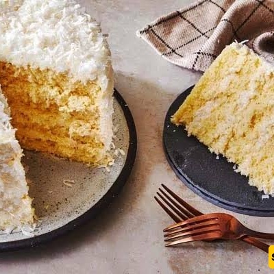 How to Make a Moist Coconut Cake with a Soft Texture and Irresistible Flavor