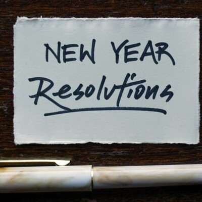 How Should I Plan My New Year's 2025 Resolutions?