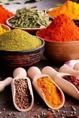 Why Does Spice Smell Stay On Your Hands Longer Than On Food?