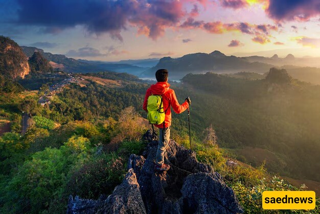 The Incredible Benefits of Morning Hiking