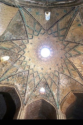 Hamedan Traditional Bazaar: Exploring One of Iran’s Iconic Market