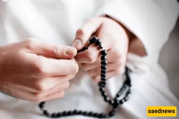 Recite This 34-Phrase Prayer, Believers Say It Brings Forgiveness, Peace, and Miracles