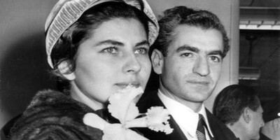 Soraya Esfandiary's 30-Kilogram Wedding Dress, Second Wife of Mohammad Reza Pahlavi + Photo