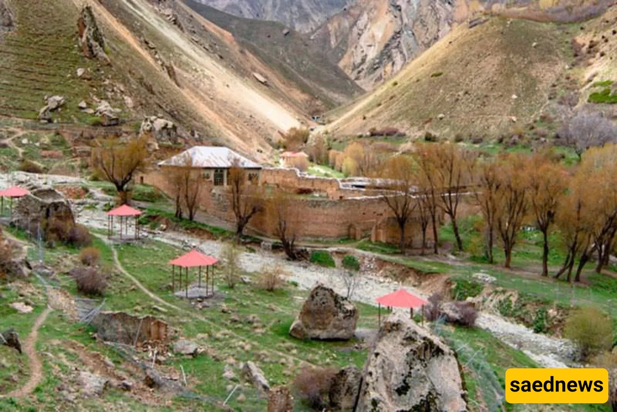 Shahrestanak Palace
