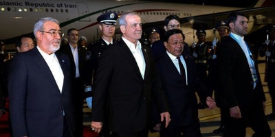 Pezeshkian, the President of Iran, who traveled to China, went to Beijing by train + video