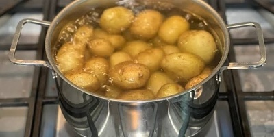 How Long to Boil Potatoes: How Many Minutes Should You Cook Them?