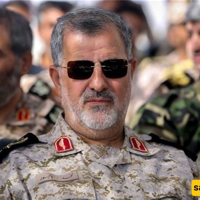 Commander-in-Chief of the IRGC Conducts Maneuver Over the Persian Gulf, Showcasing Iran’s Power in the Strait of Hormuz