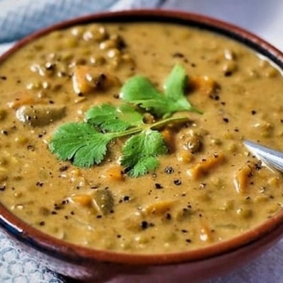 Kurdish Sour Grape Soup: A Traditional Recipe with a Tangy Flavor
