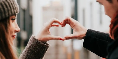 The Biggest Lies About Love That Everyone Believes / These Behaviors May Seem Romantic but Are Toxic