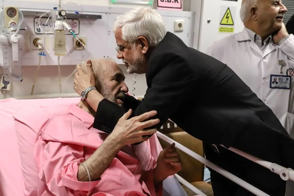 A Look at Khatami’s Visitors in Hospital Yesterday and Today; From Pezeshkian and Imam Khomeini’s Granddaughter to the Minister of Health and Jafar, the President’s Right-Hand Man! +Photo