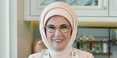 Erdoğan’s Wife’s Public Charity Meal Sparks Controversy in Turkey + Photo