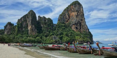 Nang Yuan Island: Location Guide and Travel Tips for This Beautiful Tropical Destination