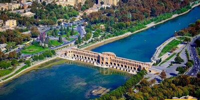 Zayanderud River in Isfahan During the Qajar Era! (Photo)