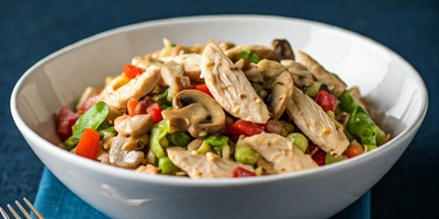 How to Make Warm Chicken and Mushroom Salad – A Quick and Delicious Lunch