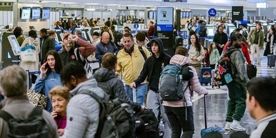 Winter Storm Disrupts Holiday Travel, Cancels 1,500 Flights