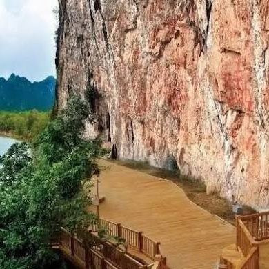 2,000-Year-Old Mystery of China's Rock Paintings Solved: The Secret Was Hidden in Women's Blood