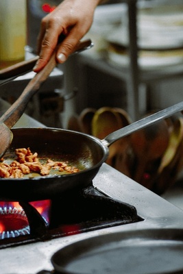 Why High Heat Is Not Always the Best Choice for Cooking Food