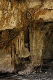 Chehel Sotoun Cave, Ilam / Explore the Mystical Wonders of Zagros