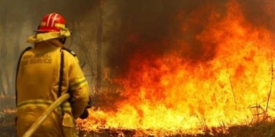 Scorching Winds Ignite Scores of Bushfires Across Eastern Australia