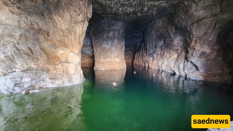 garmsar salt cave