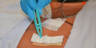 Advancements in Wound Dressing Methods in Crisis and Wartime Conditions