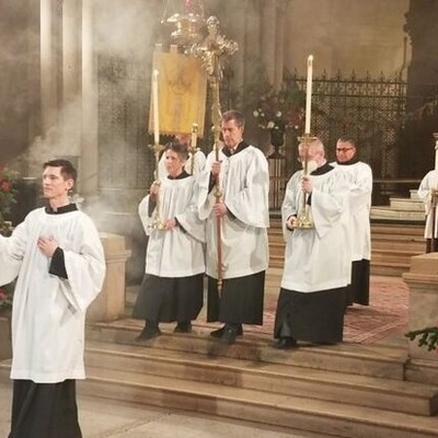 (Image) A Terrifying Device for Breaking Hands, Invented by 15th-Century Christian Priests!