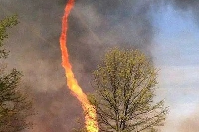 Rare Fire Tornado Phenomenon Occurs in Spain + Video