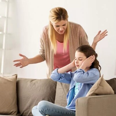 How to Deal with a Child Who Frequently Sulks? / What Causes Children to Sulk?