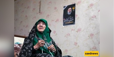 A Striking Resemblance: The Late President Ebrahim Raisi and His Father in a Timeless Family Photograph