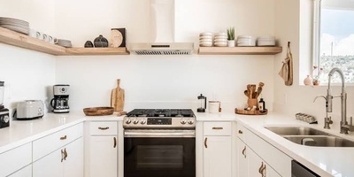 Small Tricks To Keep Busy Kitchens Organized