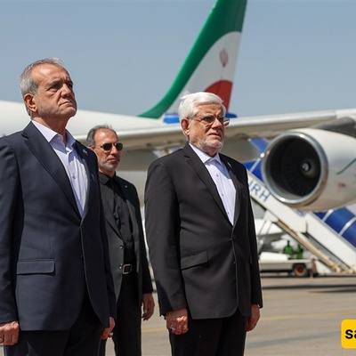 Iran Aims to Raise Annual Trade with Pakistan to $10 Billion: President