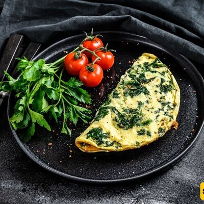 How to Make Delicious Spinach and Cheese Omelette Rolls