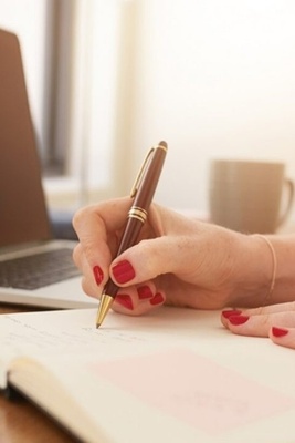10 Fun and Interesting Jobs in the World That Also Pay Well