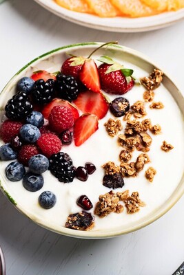 Top 6 Yogurts Ranked by Protein Content: Dietitians Share Their Expert Picks!