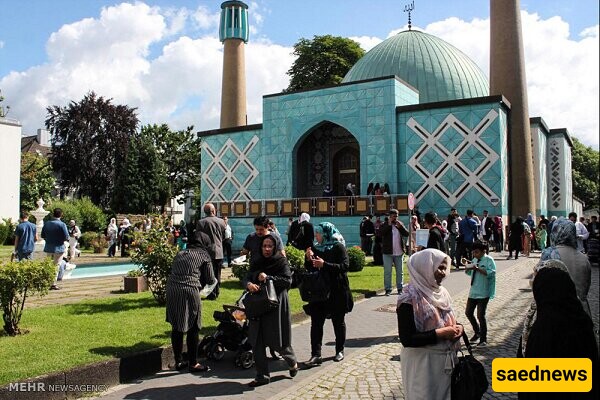 Germany resorts to Islamophobia by closure of Islamic center