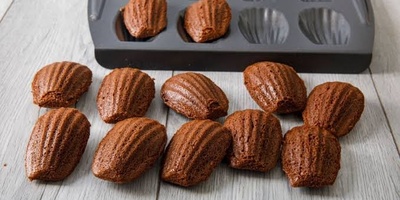 How to Make Chocolate Madeleines with a Soft, Sponge-Like Texture