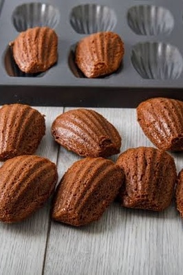 How to Make Chocolate Madeleines with a Soft, Sponge-Like Texture