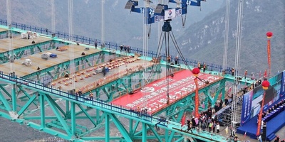 China’s Architectural Marvel! The World’s Tallest Bridge Just Opened—with a Café at the Top! +Video
