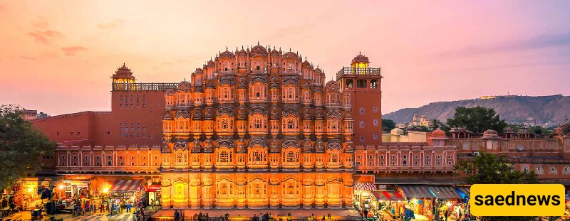 The Stunning Architecture of Hawa Mahal Palace in Jaipur, Known as the Palace of Winds / A Palace with 953 Unusual Windows Where Women Were Not Allowed to Leave + Video