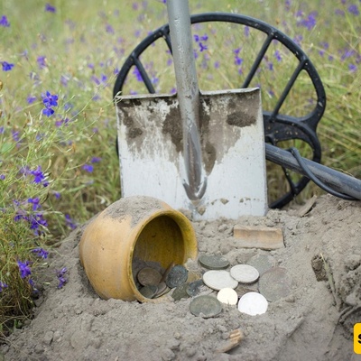Hidden Secret Beneath the Altar: Ancient Coin Treasure Unearthed Inside an Old Church