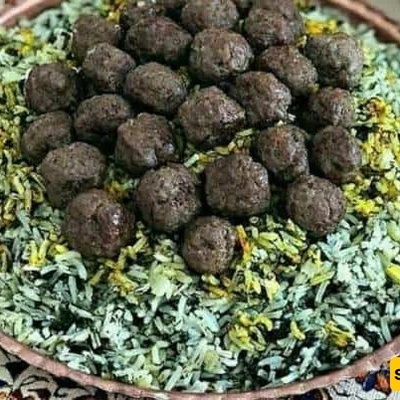 How to Make Spinach Rice with Meatballs