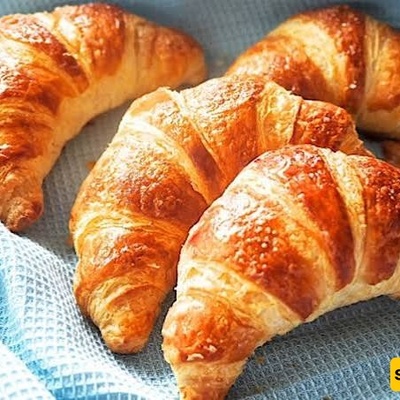 How to Make French Croissants at Home: A Perfect Treat from Breakfast to Afternoon Snack