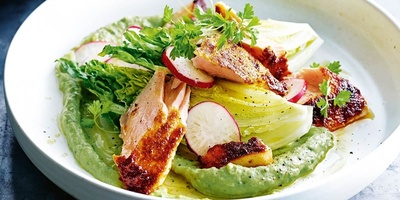 How Can You Make A Simple Salad Look Like A Restaurant Salad?