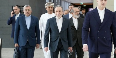 Iraqchi Greets Trump’s Son-in-Law During Yesterday’s Negotiation