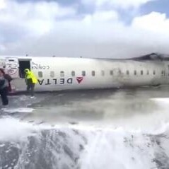 Terrifying and Deadly Moment of a Canadian Passenger Plane Overturning + Video