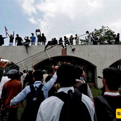 Nepali Police Fire Tear Gas, Rubber Bullets at Protesters outside Parliament