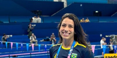 Brazilian Swimmer Ana Carolina Vieira Speaks Out on Controversial Olympic Dismissal