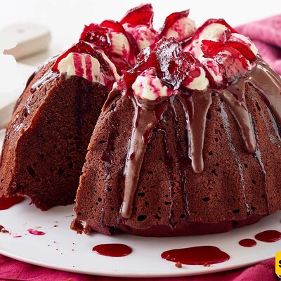 Easy and Affordable Beetroot Cake Recipe for a Festive Yalda Night