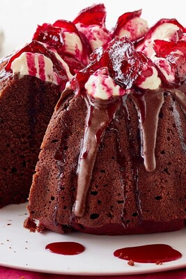 Easy and Affordable Beetroot Cake Recipe for a Festive Yalda Night