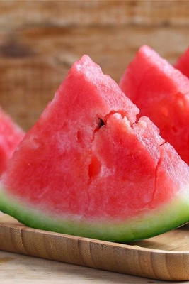 Why You Shouldn’t Eat Watermelon At Night